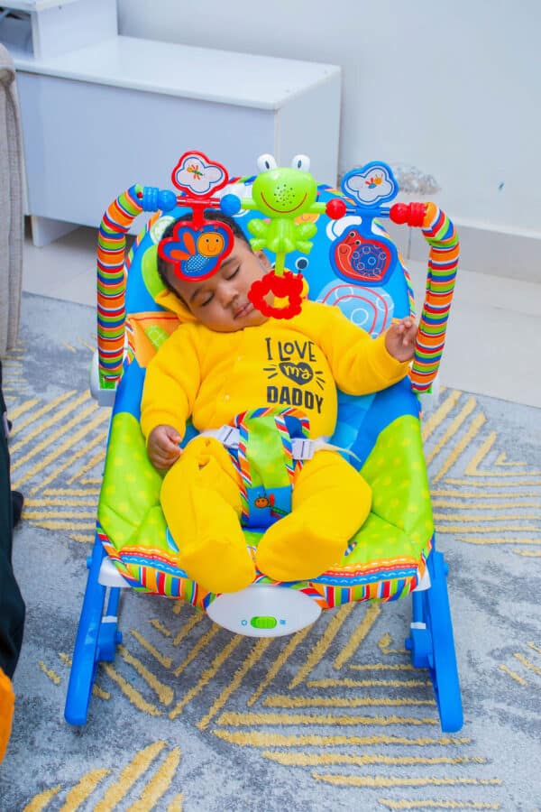 Baby Rocker with Musical Toy Bar & Vibrations - Image 4