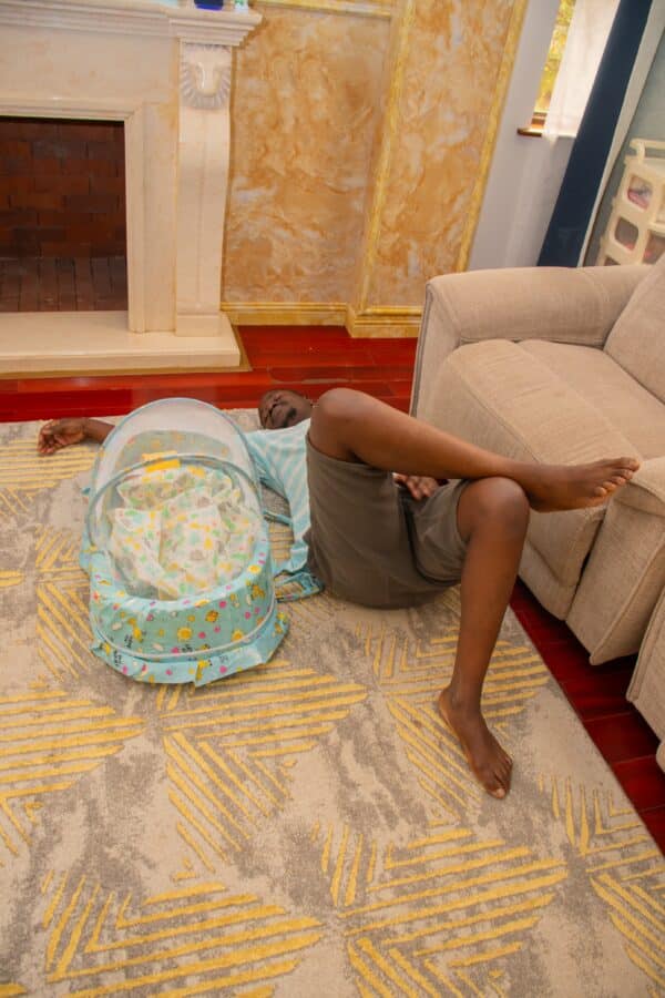 Newborn Foldable Portable Bassinet - Image 12