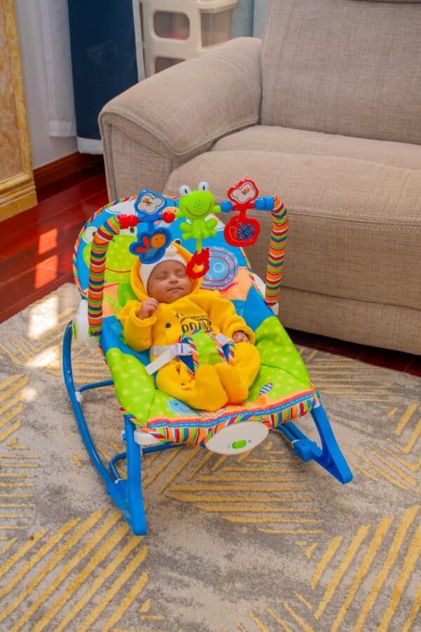 Baby Rocker with Musical Toy Bar & Vibrations - Image 5