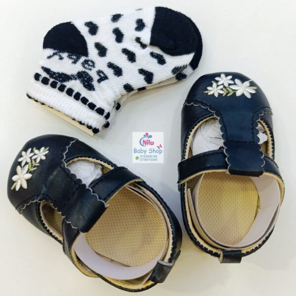 Baby Girl Crib Shoes with Soft Sole (pre-walkers) - Image 4