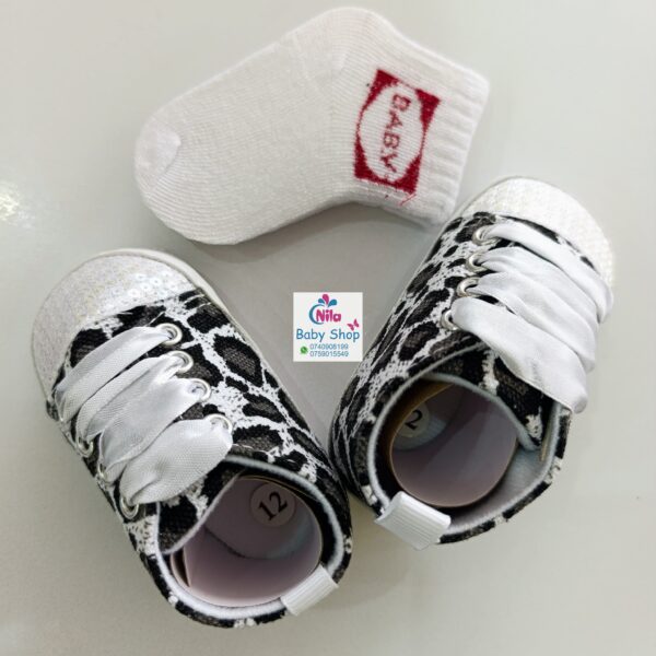 Baby Girl Crib Shoes with Soft Sole (pre-walkers) - Image 4