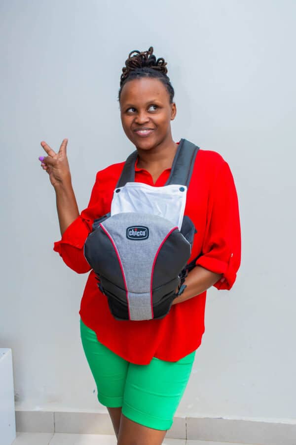 Newborn Chicco Carrier - Image 9