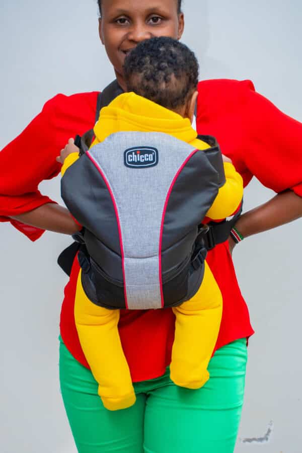 Newborn Chicco Carrier - Image 7