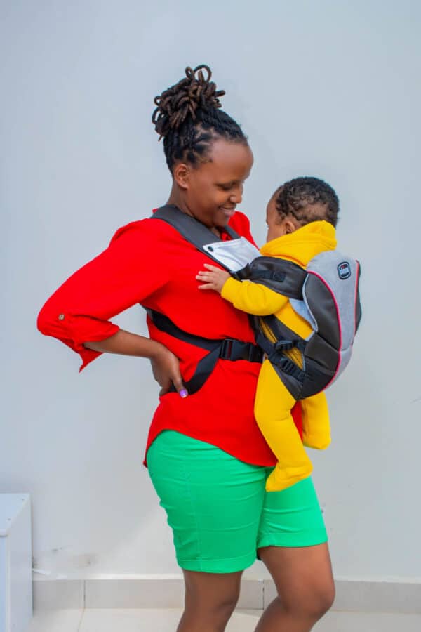 Newborn Chicco Carrier - Image 8