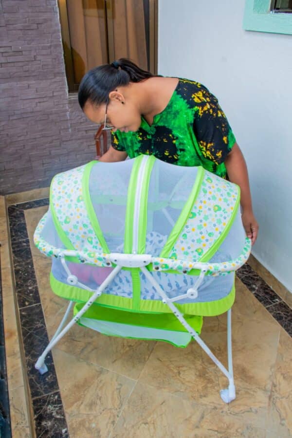 Foldable Baby Bassinet with Net and Wheels