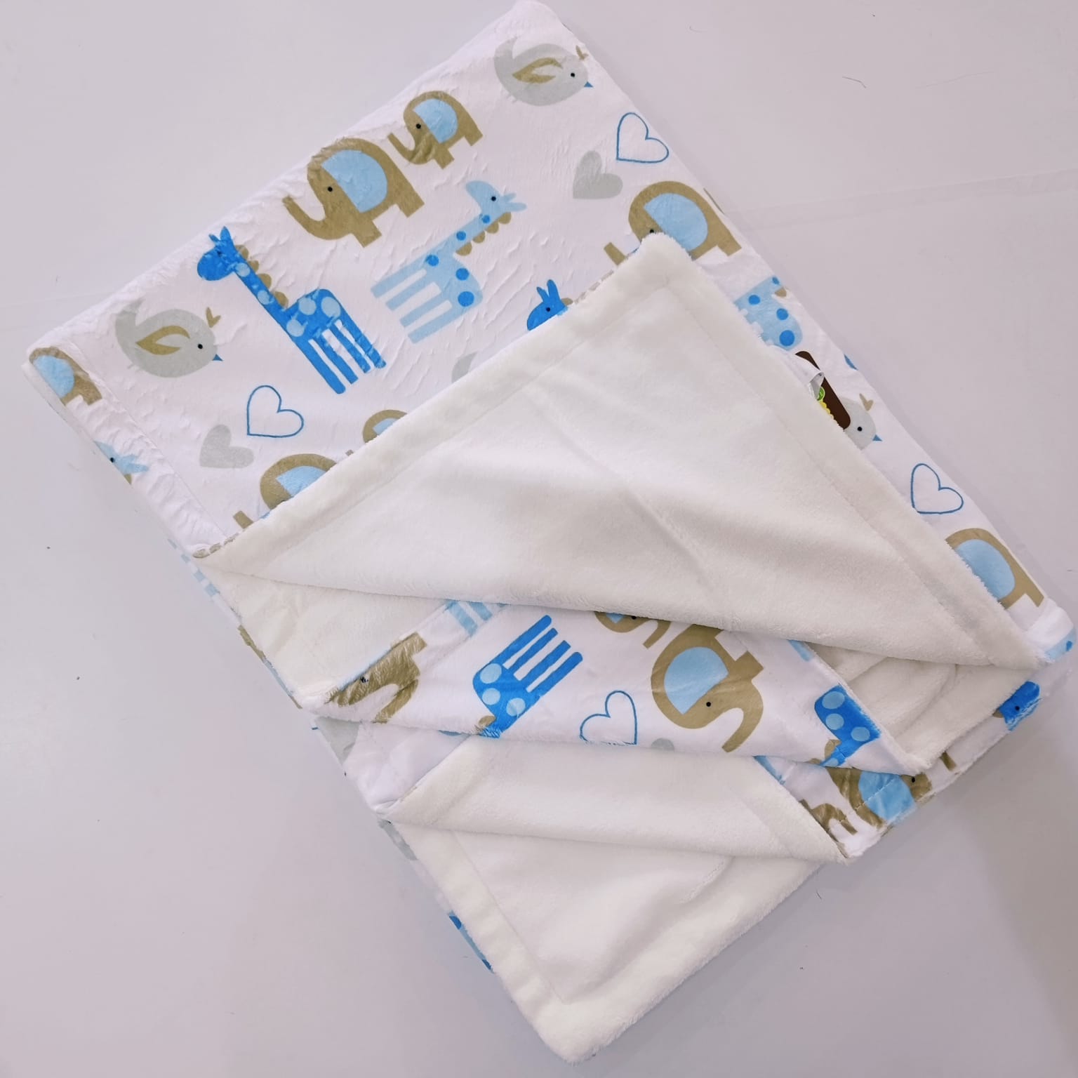 Cozy Cotton Baby Shawl Blanket - Image 3