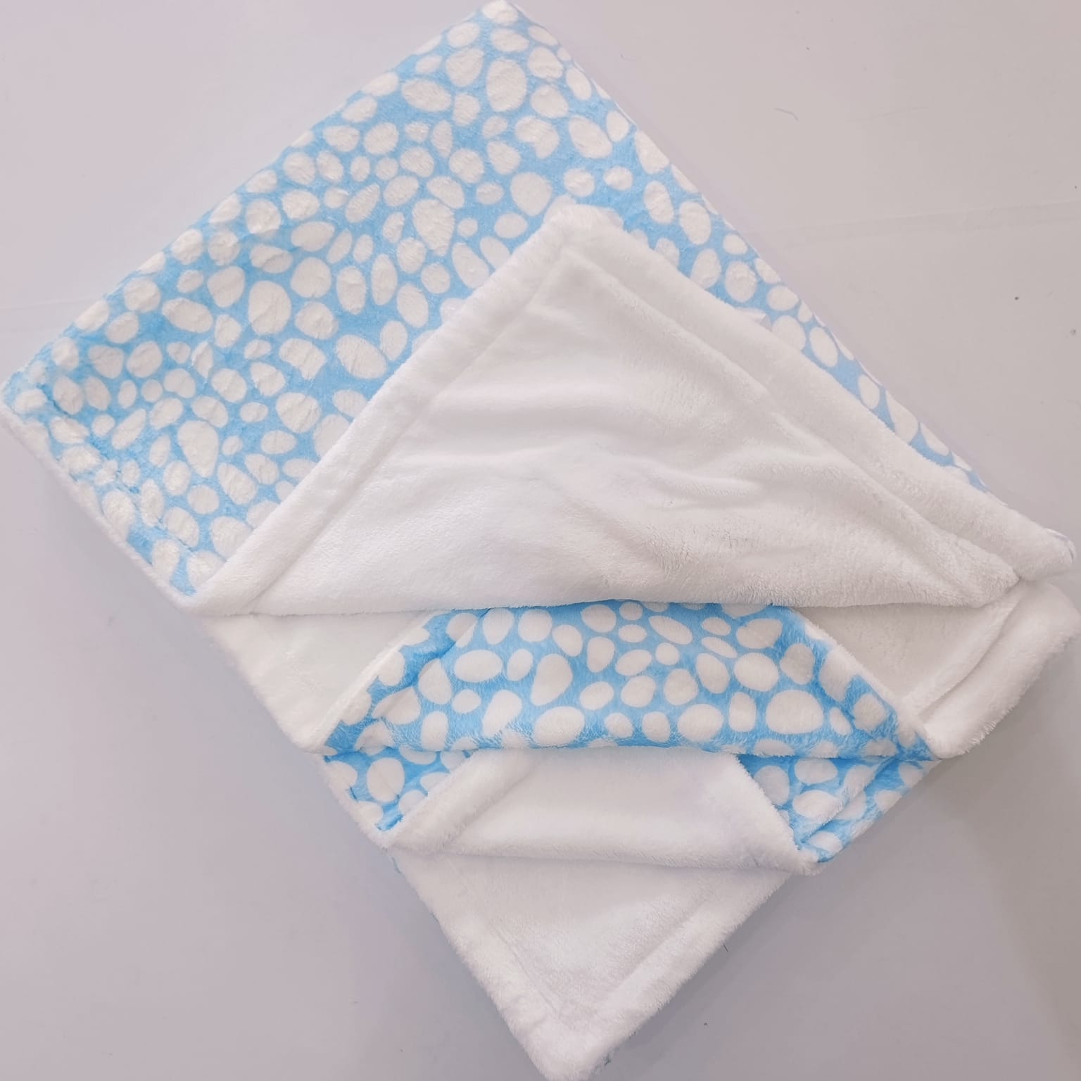 Cozy Cotton Baby Shawl Blanket - Image 5