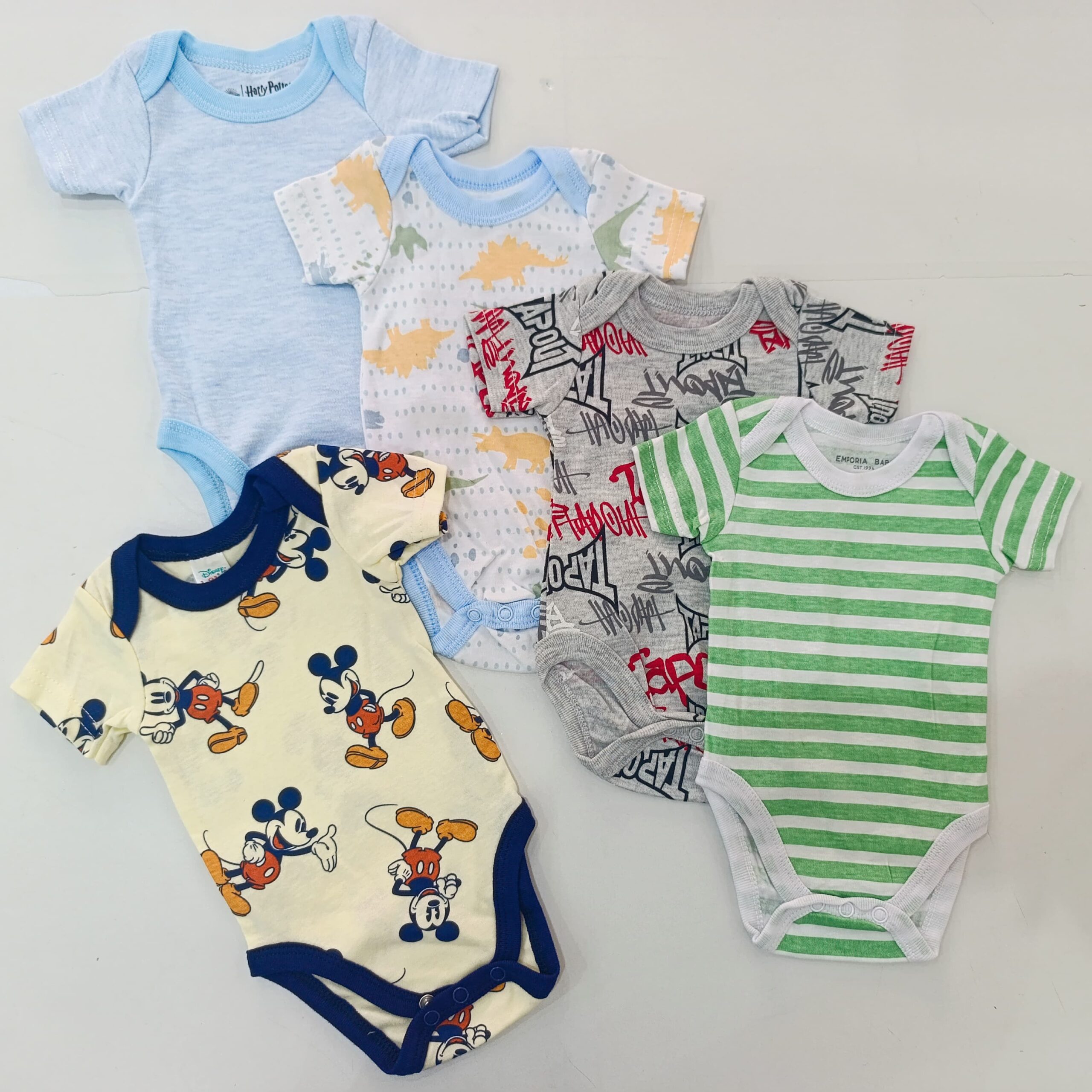 5 Pieces Multicolored Short-Sleeve Newborn Baby Boy Bodysuits - Image 4