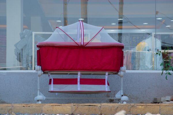 Multipurpose Baby Playpen Portable Baby Crib / Co-sleeper - Image 11