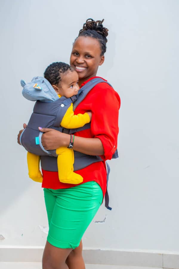 Infantino Cuddle Up Ergonomic Hoodie Carrier - Image 6