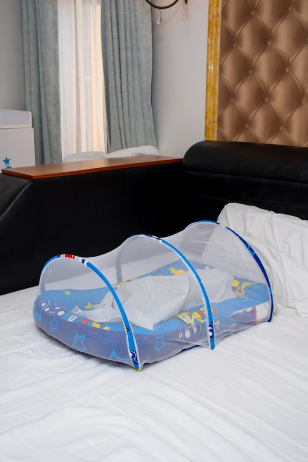 Portable Baby Co-sleeper With Mosquito Net