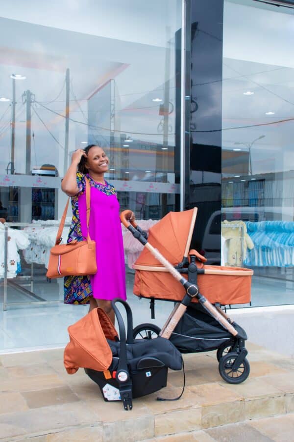 Premium Baby Bassinet Stroller Set with Carry Coat & Matching Diaper Bag - Image 11