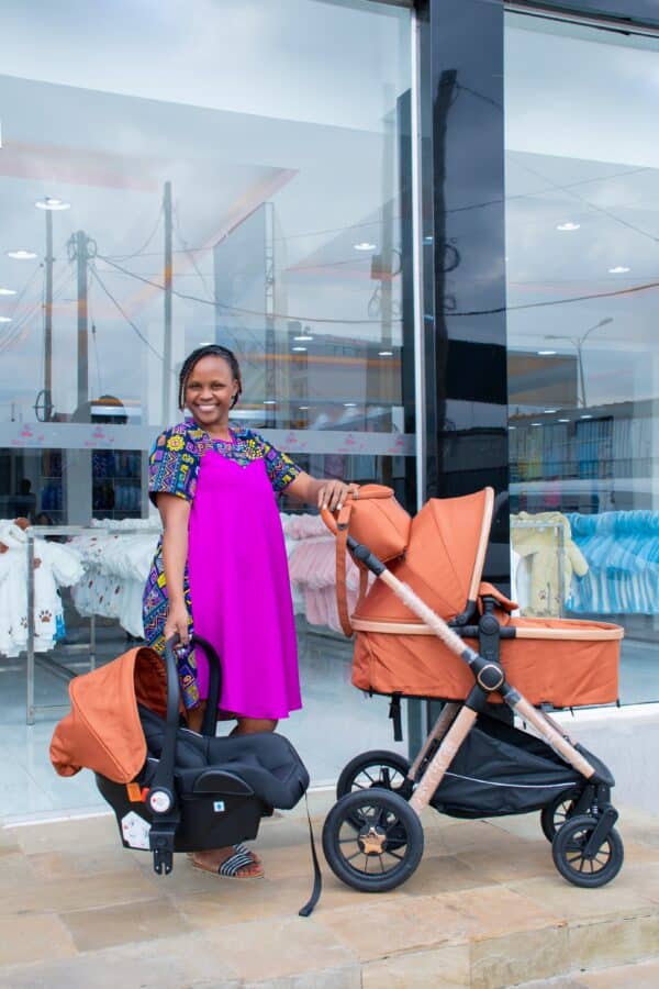 Premium Baby Bassinet Stroller Set with Carry Coat & Matching Diaper Bag - Image 10