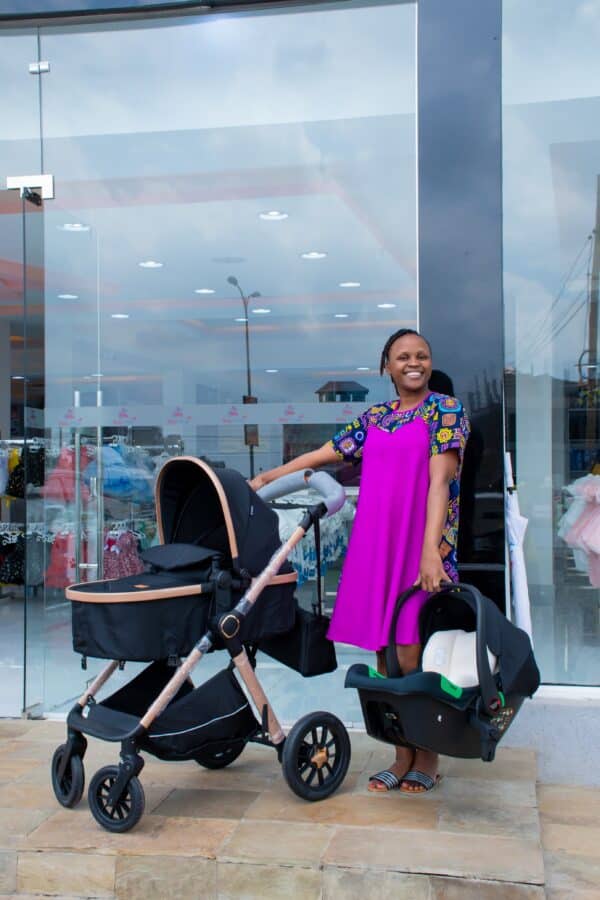 Premium Baby Bassinet Stroller Set with Carry Coat & Matching Diaper Bag - Image 9