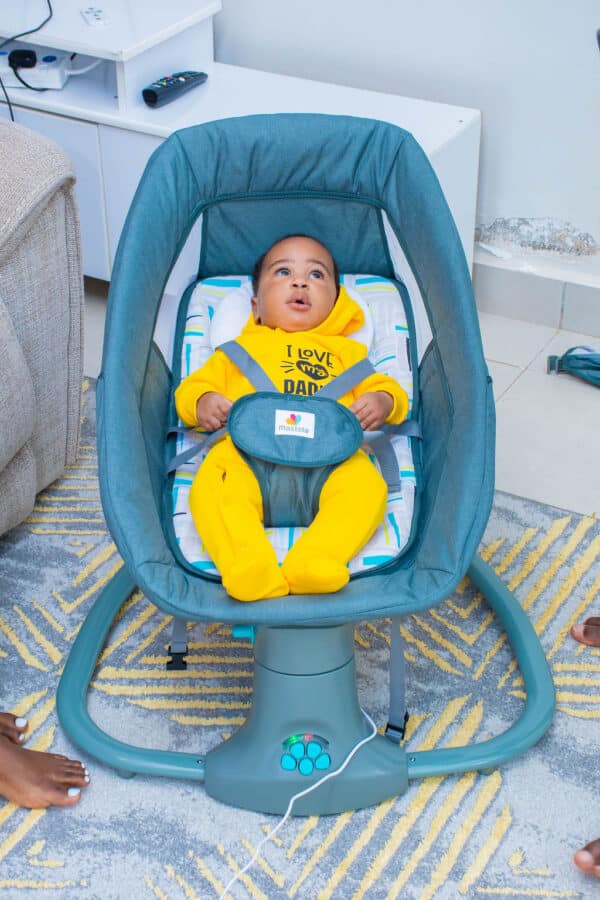 Mastela 3-in-1 Deluxe Multi-Functional Electric Napper Swing - Image 7