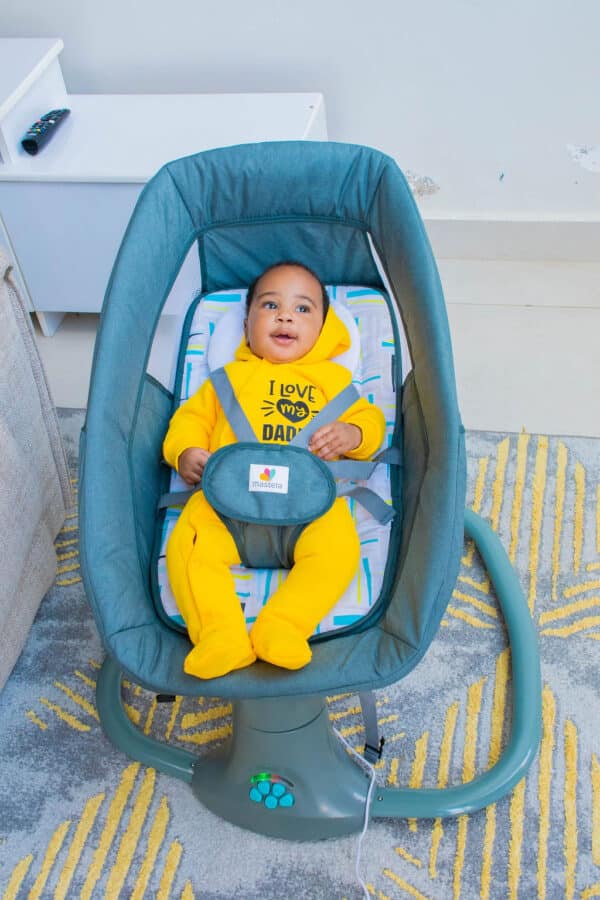 Mastela 3-in-1 Deluxe Multi-Functional Electric Napper Swing - Image 4