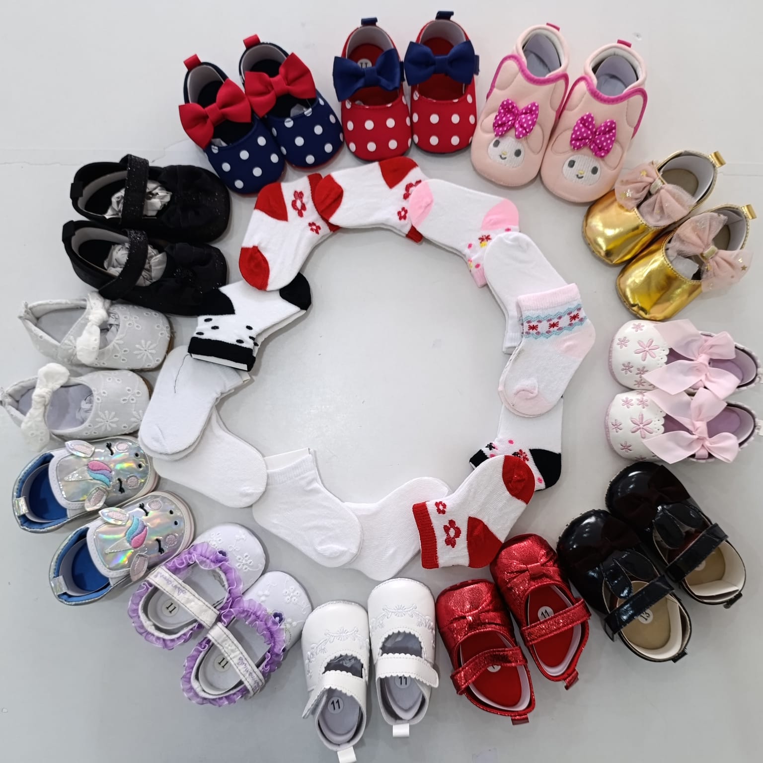 Baby Girl Crib Shoes with Soft Sole (pre-walkers)