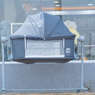 Baby Beds with Mosquito Net Baby Side Bed with Wheels Travel Cot Baby Play Bed