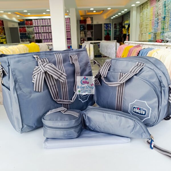 5-in-1 Chicco Diaper Bag Set - Image 3