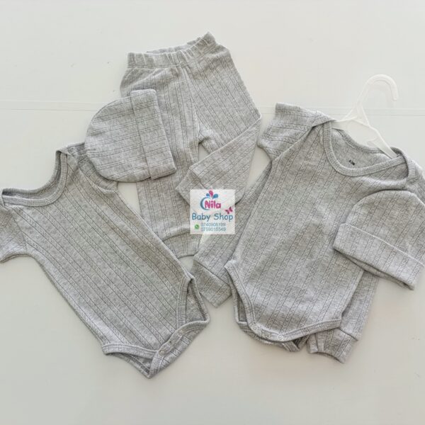 SnuggleStyle Premium 3-Piece Baby Outfit – Bodysuit, Pants & Hat - Image 7
