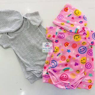 SnuggleStyle Premium 3-Piece Baby Outfit – Bodysuit, Pants & Hat