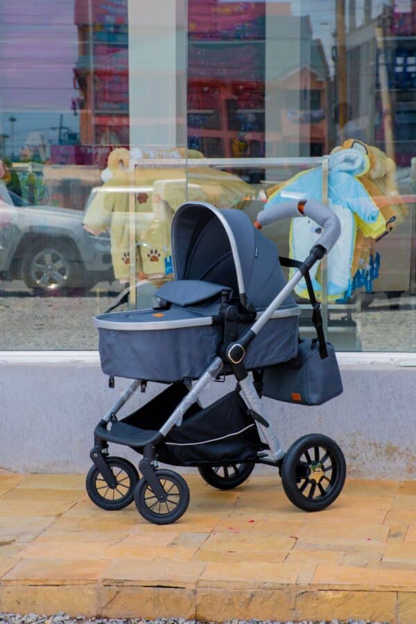 Premium Baby Bassinet Stroller Set with Carry Coat & Matching Diaper Bag - Image 14