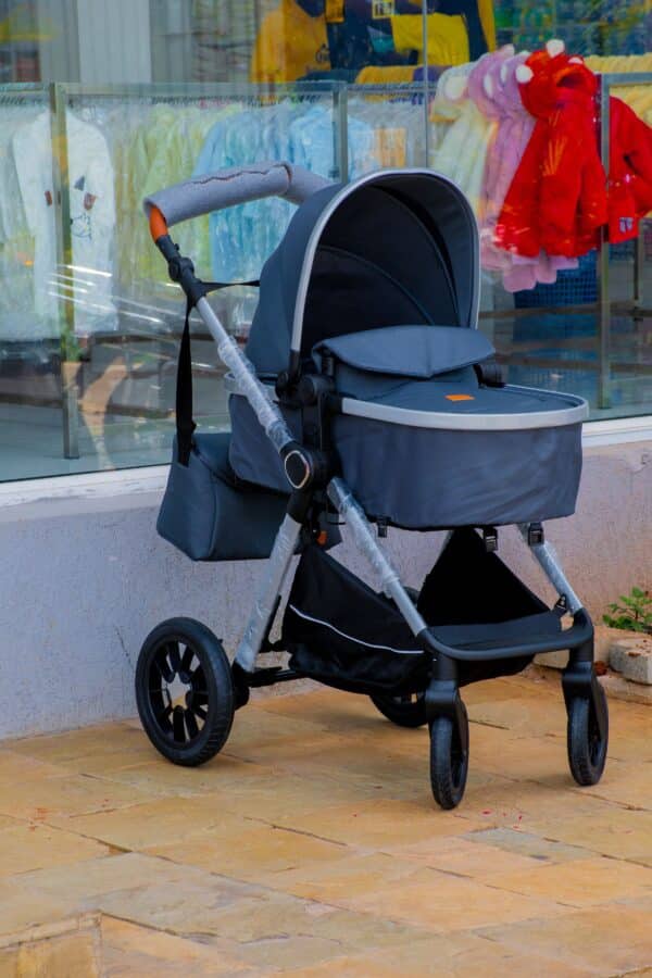 Premium Baby Bassinet Stroller Set with Carry Coat & Matching Diaper Bag - Image 18