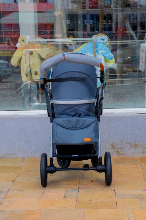 Premium Baby Bassinet Stroller Set with Carry Coat & Matching Diaper Bag - Image 19