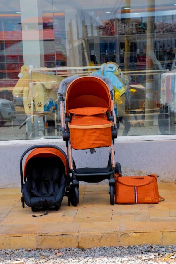 Premium Baby Bassinet Stroller Set with Carry Coat & Matching Diaper Bag - Image 27