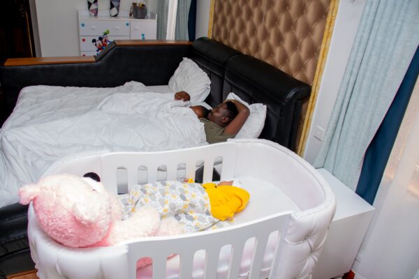 Elegant Designer Baby Cot with Satin-Cushioned Panels and Canopy Drape - Image 6