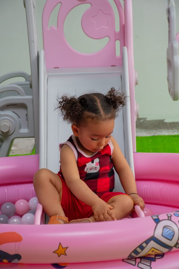Kids 4 in 1 Playset with Slide, Swing, Basketball Hoop and Ball Pit - Image 14