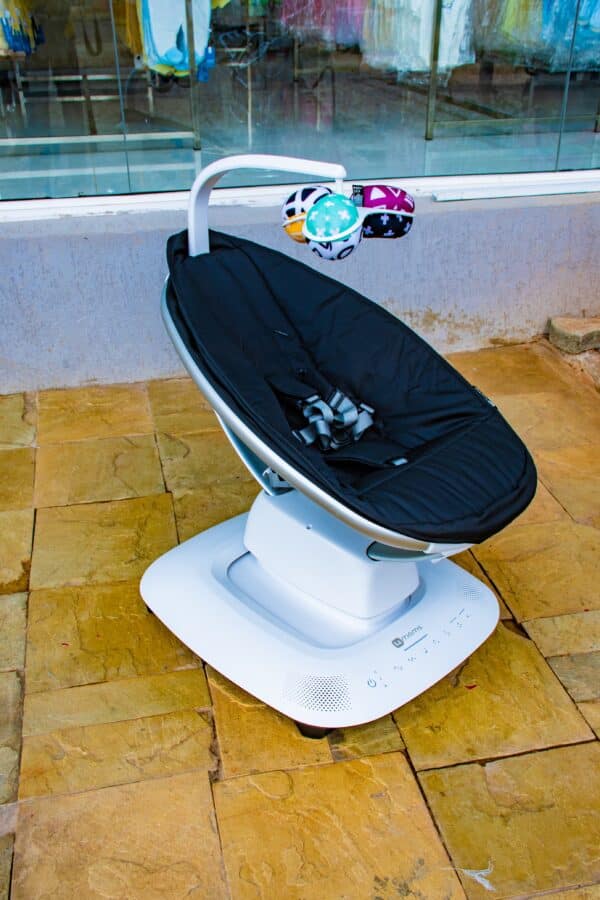 4moms MamaRoo Multi-Motion Baby Swing & Infant Seat with Adjustable Recline and Play Toys