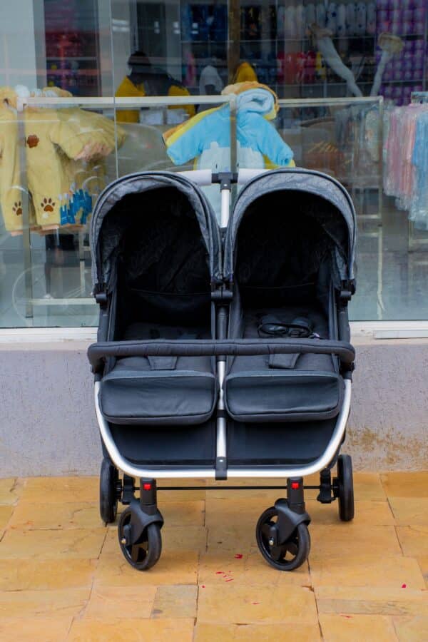 Twin Baby Stroller for Twins and Siblings – Double Seat Lightweight Foldable Pram with Adjustable Canopy and Safety Harness