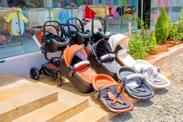 4 in 1 Luxury Baby Stroller with Car Seat - Image 14