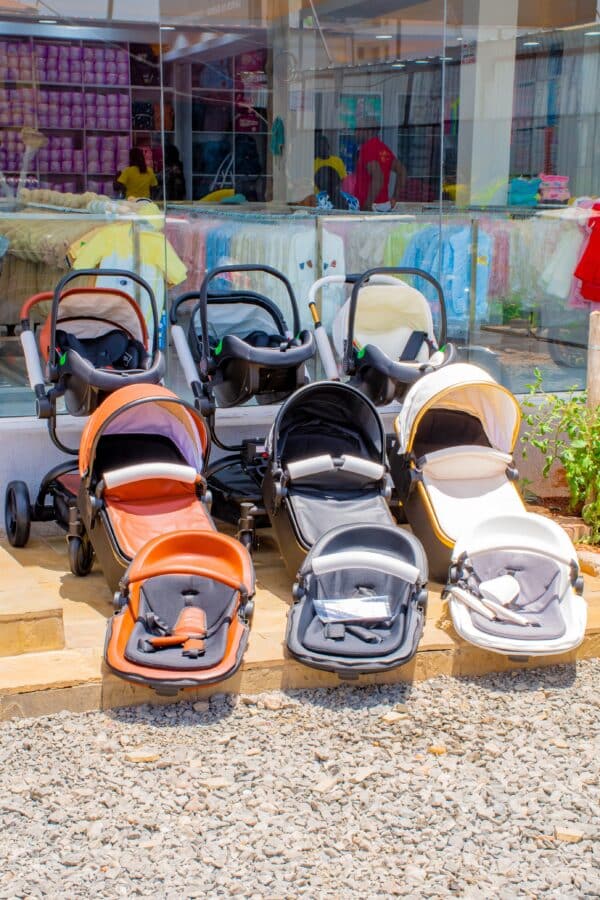 4 in 1 Luxury Baby Stroller with Car Seat - Image 15