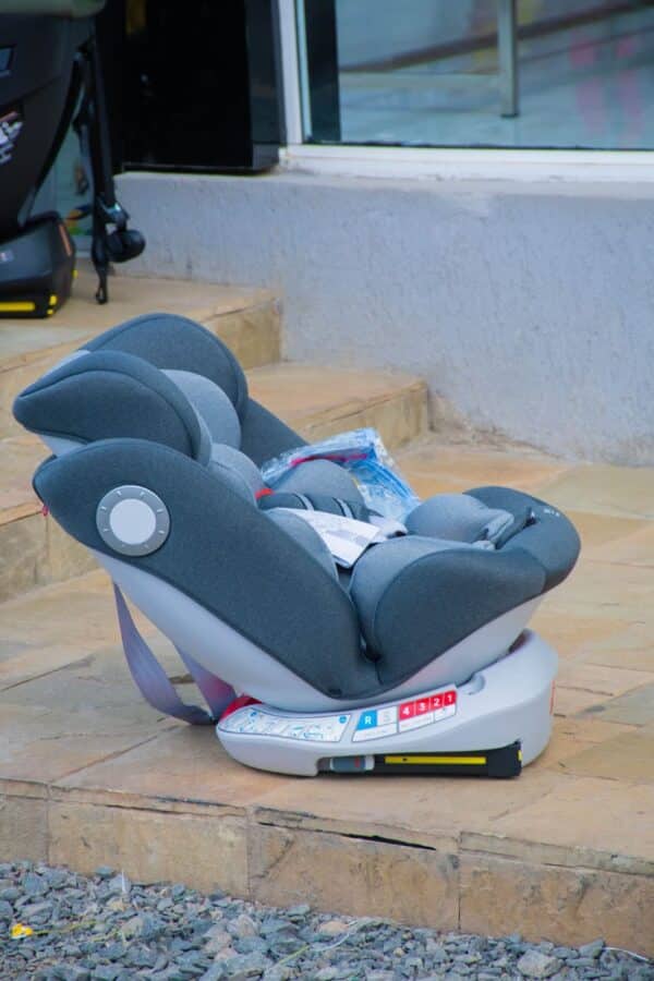 ComfortRide 360° Rotating Convertible Baby Car Seat - Image 5