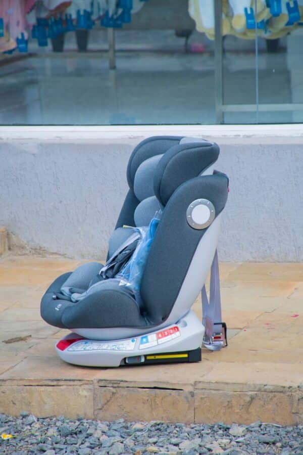 ComfortRide 360° Rotating Convertible Baby Car Seat - Image 3