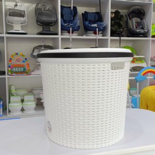 Large Plastic Laundry Basket with Lid – Woven Style Baby Clothes Storage Hamper (Dust-Proof & Ventilated)