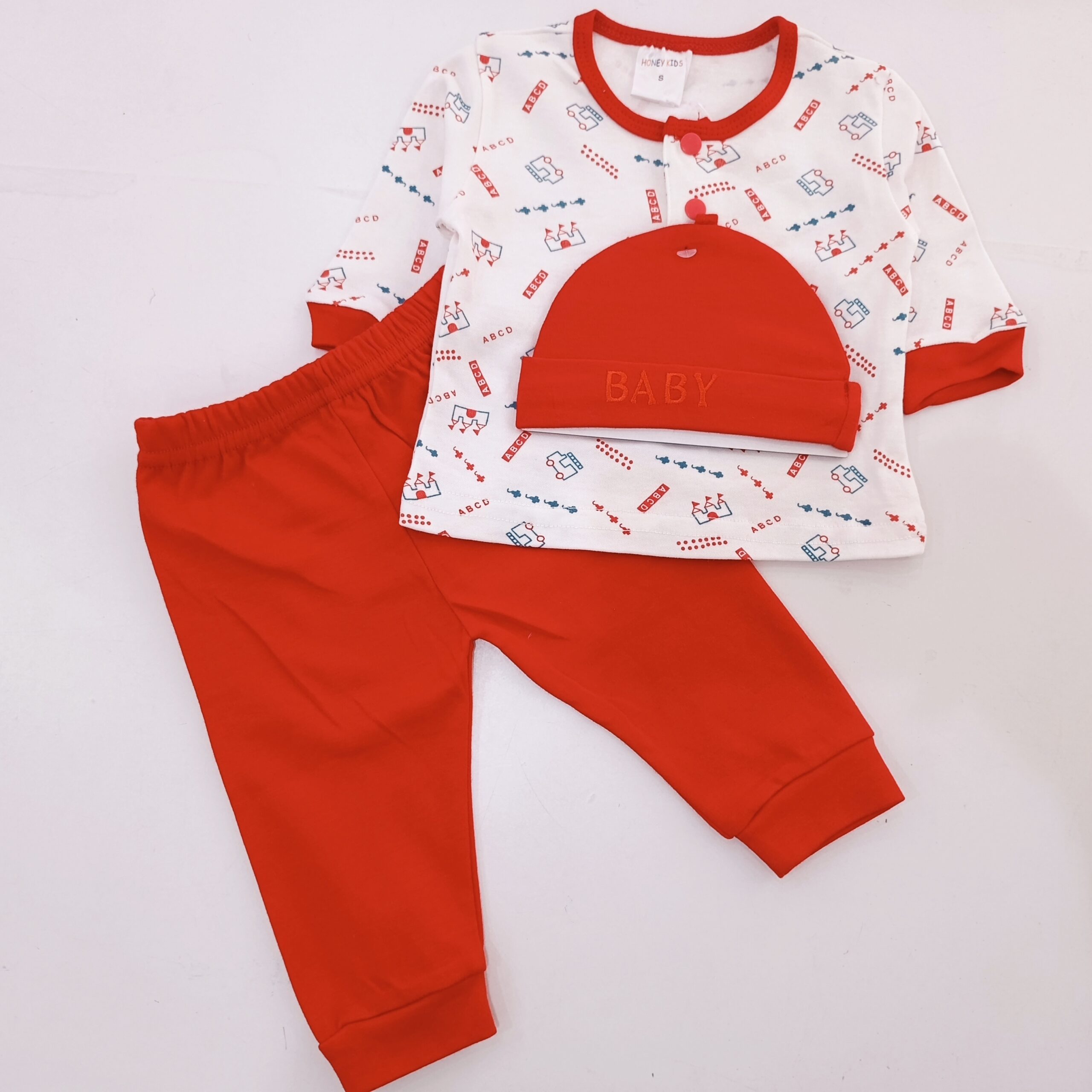 Baby 3-Piece Outfit Set with Matching Hat - Printed Top, Pants & Hat - Image 3