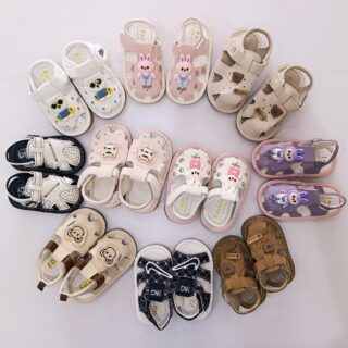 Comfortable Open-Toe Design Baby Sandals with Adjustable Strap & Soft Sole Unisex Infant Summer Leather Sandals