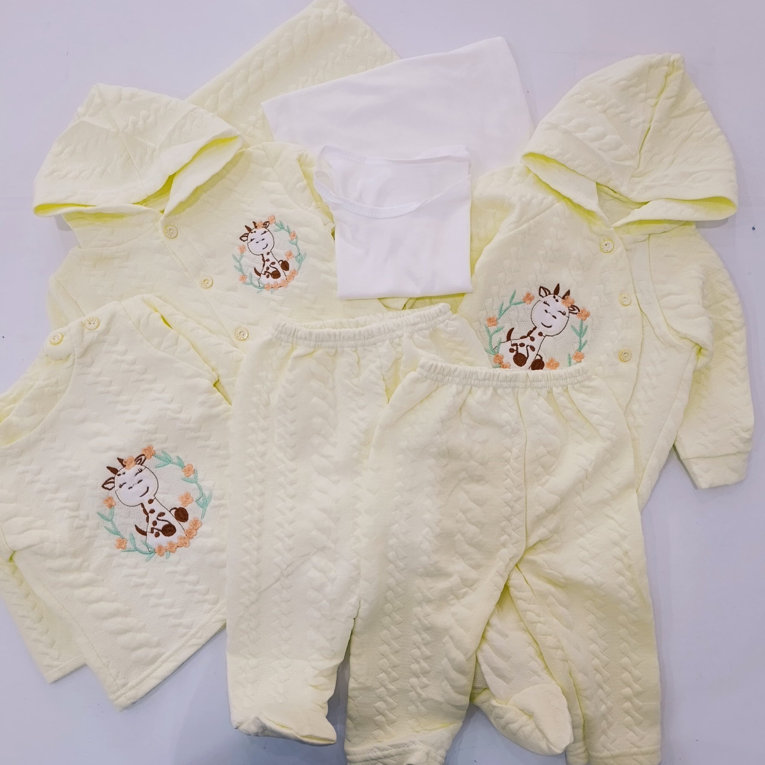 Gorgeous Warm 8-Piece Fleece Newborn Receiving Set - Image 6