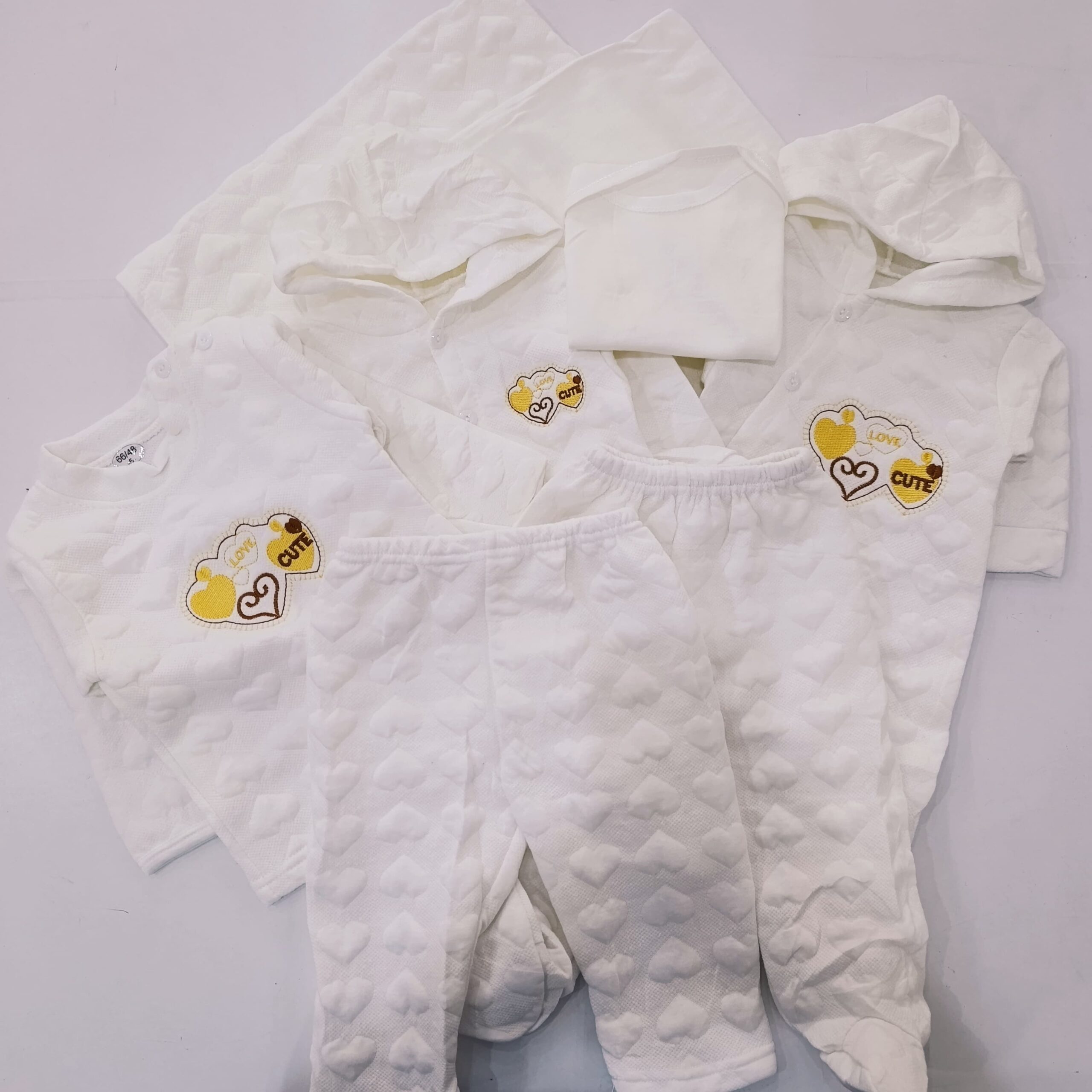 Gorgeous Warm 8-Piece Fleece Newborn Receiving Set - Image 5